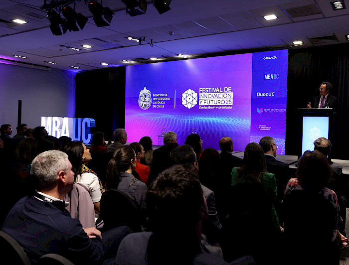 Rector Juan Carlos de la Llera