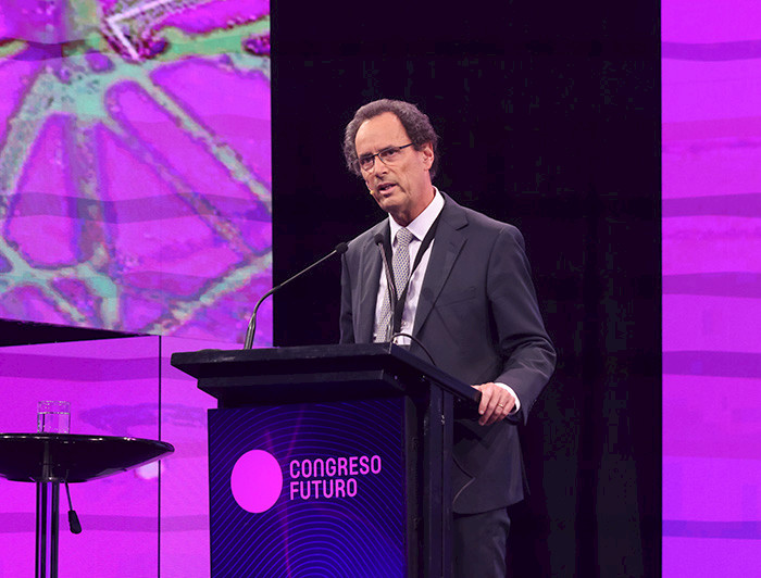 rector-speaker.700×532