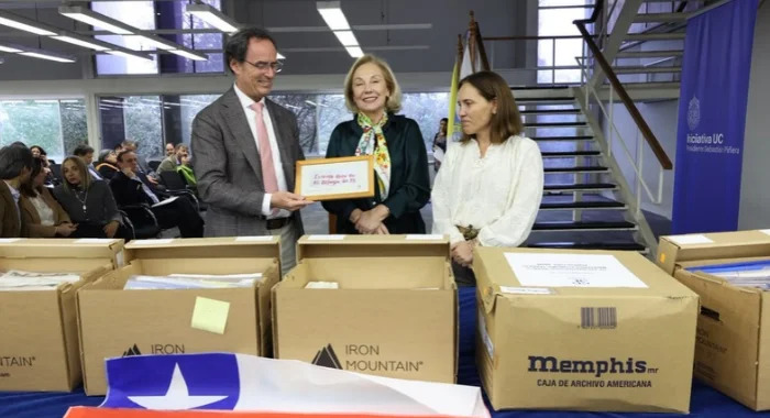 rector-entrega-piñera